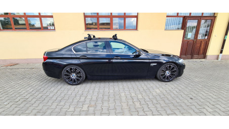 Montare carlig de remorcare pe BMW F10