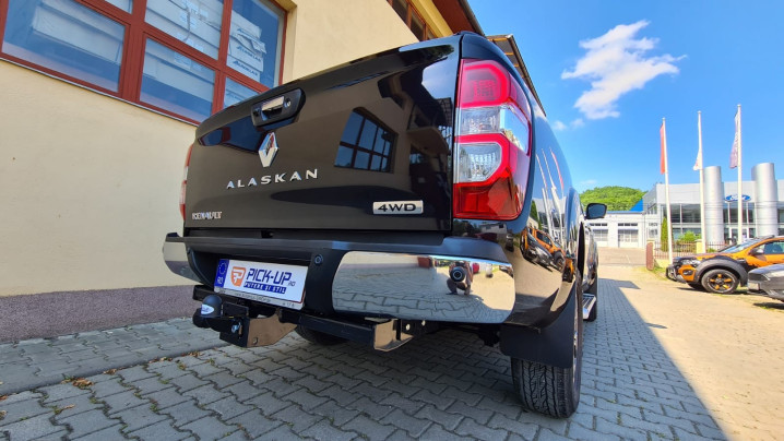 Bukórúd, bukórúd és vonóhorog felszerelése a Renault Alaska-ra