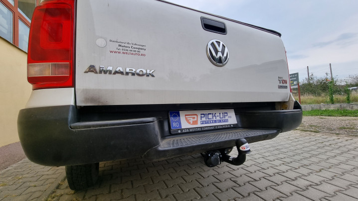 Montare inchidere de bena und carlig de remorcare pe Volkswagen Amarok 2014