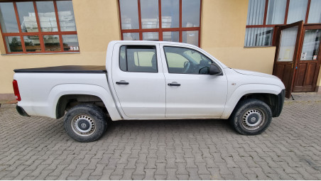 Montare inchidere de bena und carlig de remorcare pe Volkswagen Amarok 2014