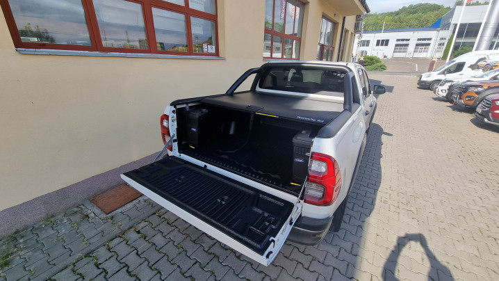 Montare Laderaumauskleidung, rulou bena, ladite utilitare pe Toyota Hilux 2020