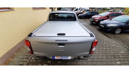 Roll cover, bullbar , hood guard installed on Mitsubishi L200 2020