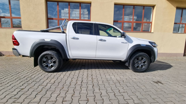 Montare rulou de bena und deflector capota pe Toyota Hilux 2019
