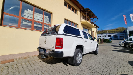 Canopy, hood guard installed on Volkswagen Amarok