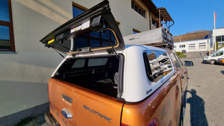 2015 Ford Ranger keménytető szerelés