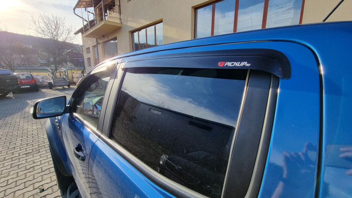 Montare deflector capota, deflector geam und carlig de remorcare pe Ford Ranger Raptor 2019
