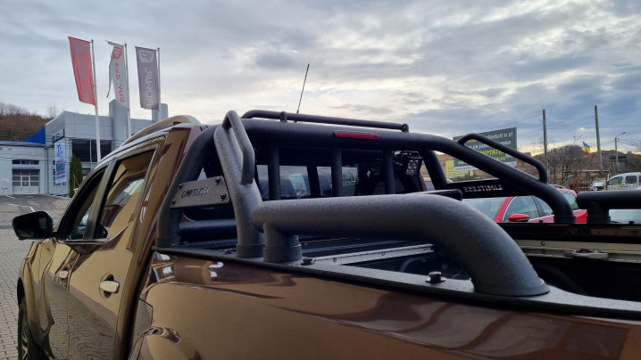 Montare rollbar, troliu, bullbar, prag lateral pe Nissan Navara NP300 2019