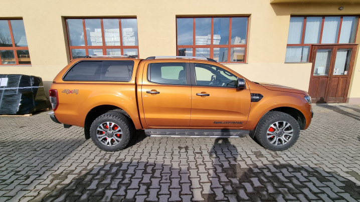 Canopy, winch, winch mount installed on Ford Ranger Wildtrak 2017