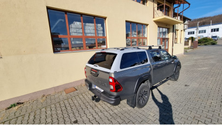 Canopy, hood guard, side steps, cross bars installed on Toyota Hilux 2020