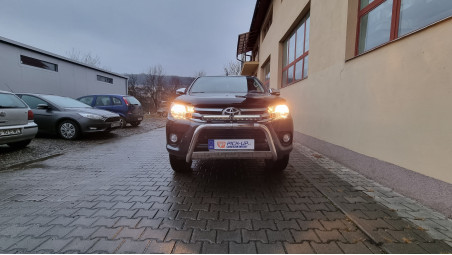 Montare rulou de bena, capitonaj bena, bullbar, deflectoare, reflectoare pe Toyota Hilux 2017