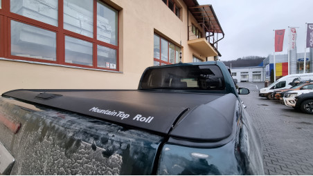 Montare rulou de bena, capitonaj bena, bullbar, deflectoare, reflectoare pe Toyota Hilux 2017