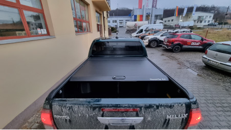 Montare rulou de bena, capitonaj bena, bullbar, deflectoare, reflectoare pe Toyota Hilux 2017