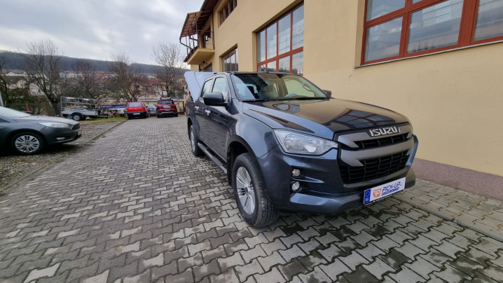 Montare inchidere de bena tip capac pe Isuzu D-Max 2017