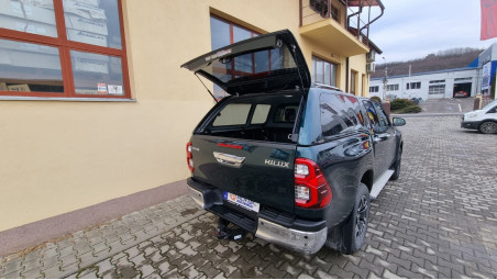 Montare hardtop si praguri Toyota Hilux 2021