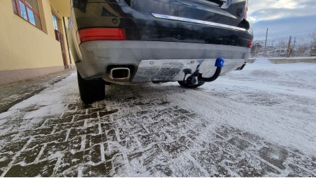 Montare carlig de remorcare pe Mercedes GL320