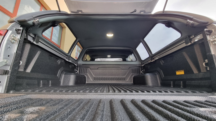 Bed liner, canopy, hood guard installed on Toyota Hilux 2022