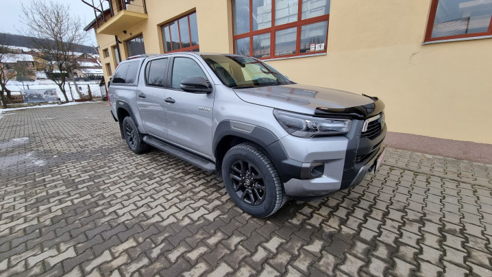 Montare hardtop, Laderaumauskleidung, deflector capota pe Toyota Hilux 2022