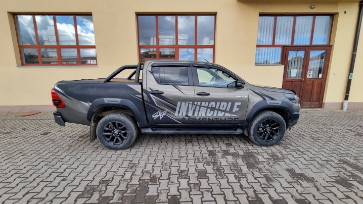 Montare rulou de bena, rollbar, deflector geam & capota pe Toyota Hilux 2022