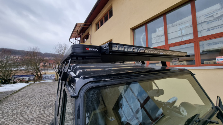 Montare Roof-Rack und Led Bar pe Landrover Defender