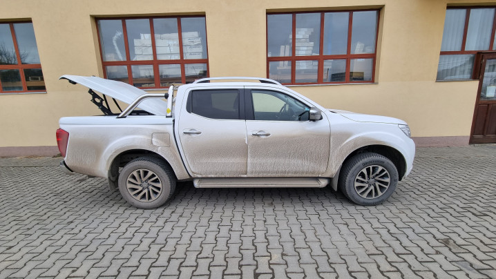 Montare inchidere de bena tip capac und capitonaj de bena pe Nissan Navara NP300 2019