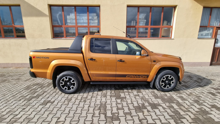 Montare rulou de bena si deflector capota pe Volkswagen Amarok 2013