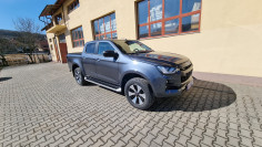 Redőny, központi zár, csomagtérajtó asszisztens felszerelése Isuzu D-Max 2019-re 2