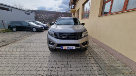 Bukócső és bukócső felszerelése a Nissan Navara NP300 2019-re
