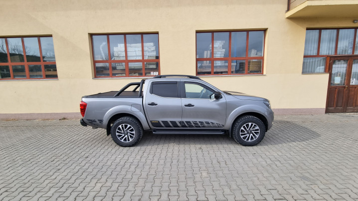 Roll cover, rollbar installed on Nissan Navara Np300 2019