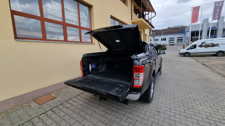 Komplett felszereltség egy 2016-os Ford Rangerhez