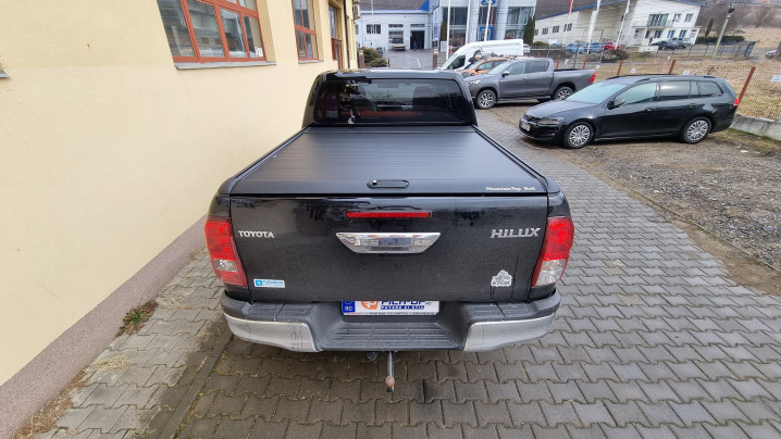 Montare capitonaj de bena si rulou de bena pe Toyota Hilux 2017