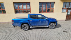 Montare Laderaumauskleidung und rulou de bena pe Mitsubishi L200 2019 2