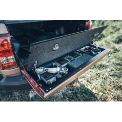 TOYota HILUX '16+ WINDSHIELD COMPARTMENT