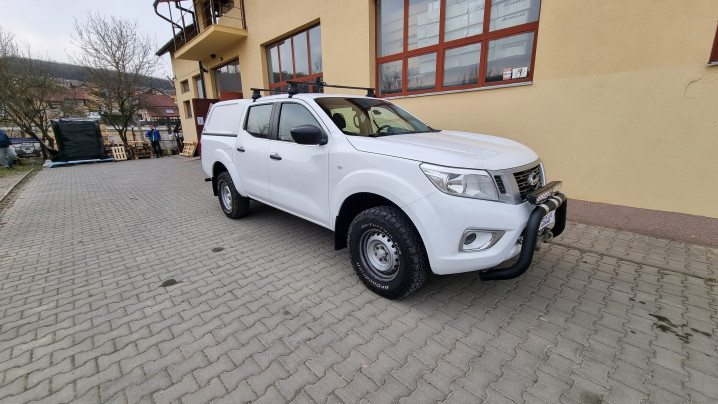 Montare Laderaumauskleidung, bullbar, smitturi, reflectoare pe Nissan Navara NP300