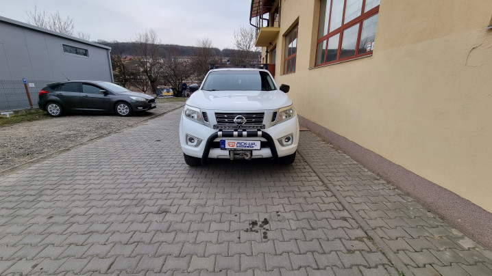 Montare Laderaumauskleidung, bullbar, smitturi, reflectoare pe Nissan Navara NP300