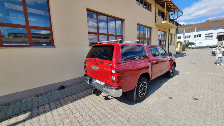 Toyota Hilux 2019 komplett felszereltség
