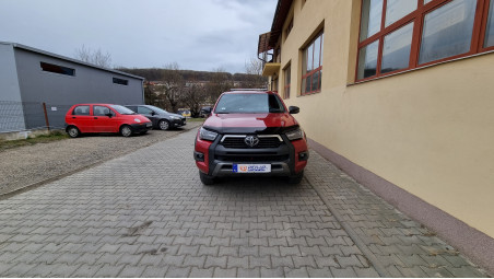 Montare hardtop und inchidere centralizata oblon pe Toyota Hilux 2019