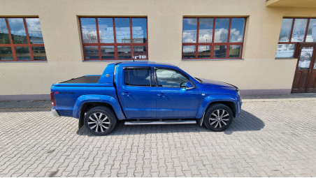 Roll cover, tailgate assistance, central locking for tailgate installed on VW Amarok