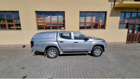 2020 Mitsubishi L200 Keménytető / Felépítmény telepítés