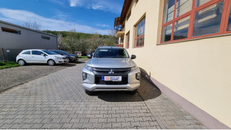 Canopy installed on Mitsubishi L200 2020