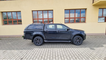 Montare capitonaj de bena und hardtop pe Isuzu D-Max 2019