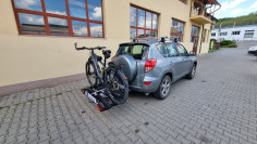 Montare carlig de remorcare und suport bicicleta pe Toyota Rav4 2