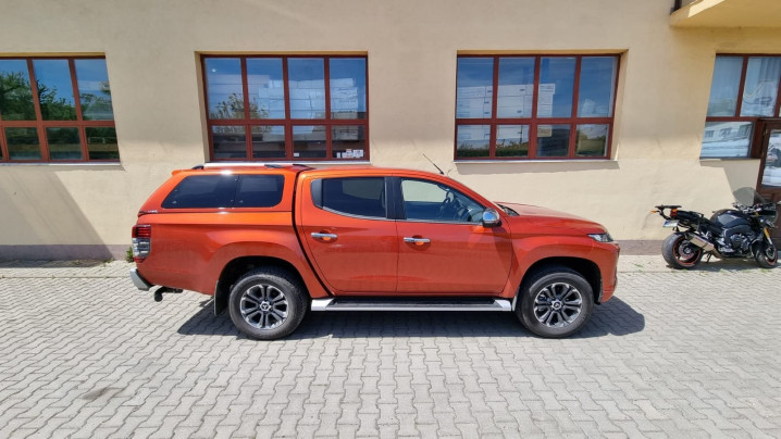 2020 Mitsubishi L200 Keménytető / Felépítmény telepítés