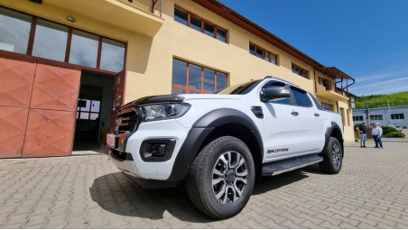 Montare aparatori aripi, deflector geam si capota pe Ford Ranger 2020
