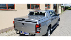 A fedél típusú csomagtérfedél felszerelése a Mitsubishi L200 2020-ra