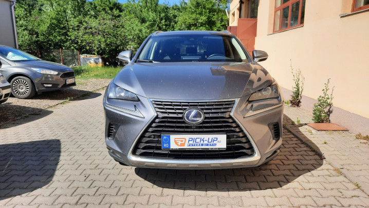 Vonóhorog beszerelése Lexus NX300 H-ra