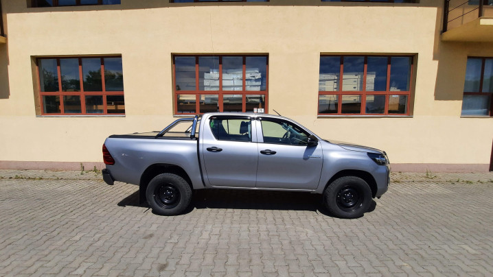 Montare rulou de bena und rollbar pe Toyota Hilux 2019