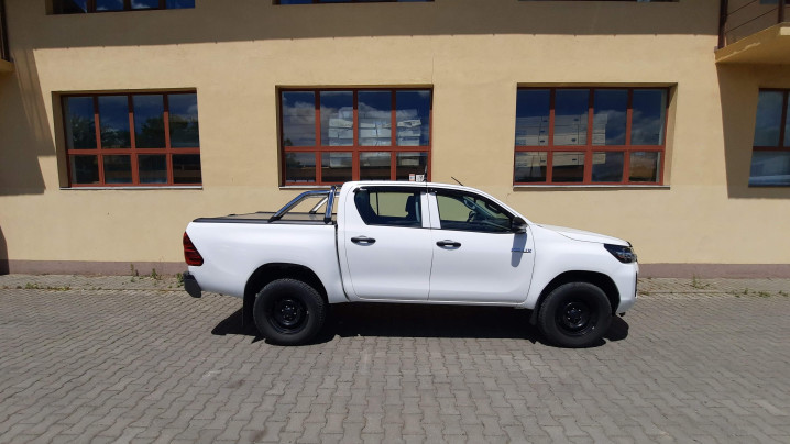 Montare rulou de bena und rollbar pe Toyota Hilux 2018