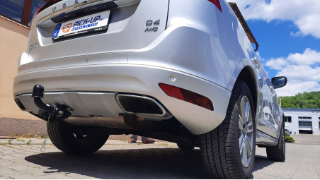A vonóhorog felszerelése a Volvo XC60-ra