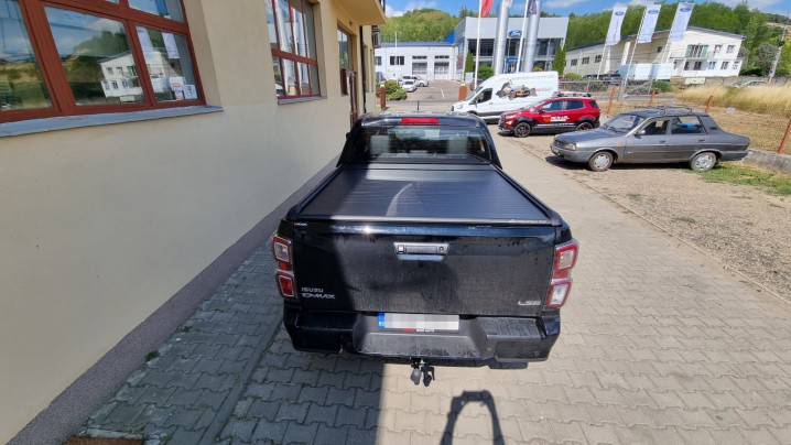 Bukócső felszerelése az Isuzu D-Max 2019-re
