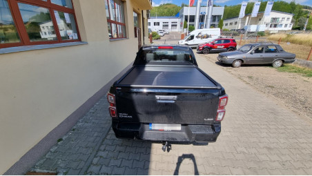 Bukócső felszerelése az Isuzu D-Max 2019-re